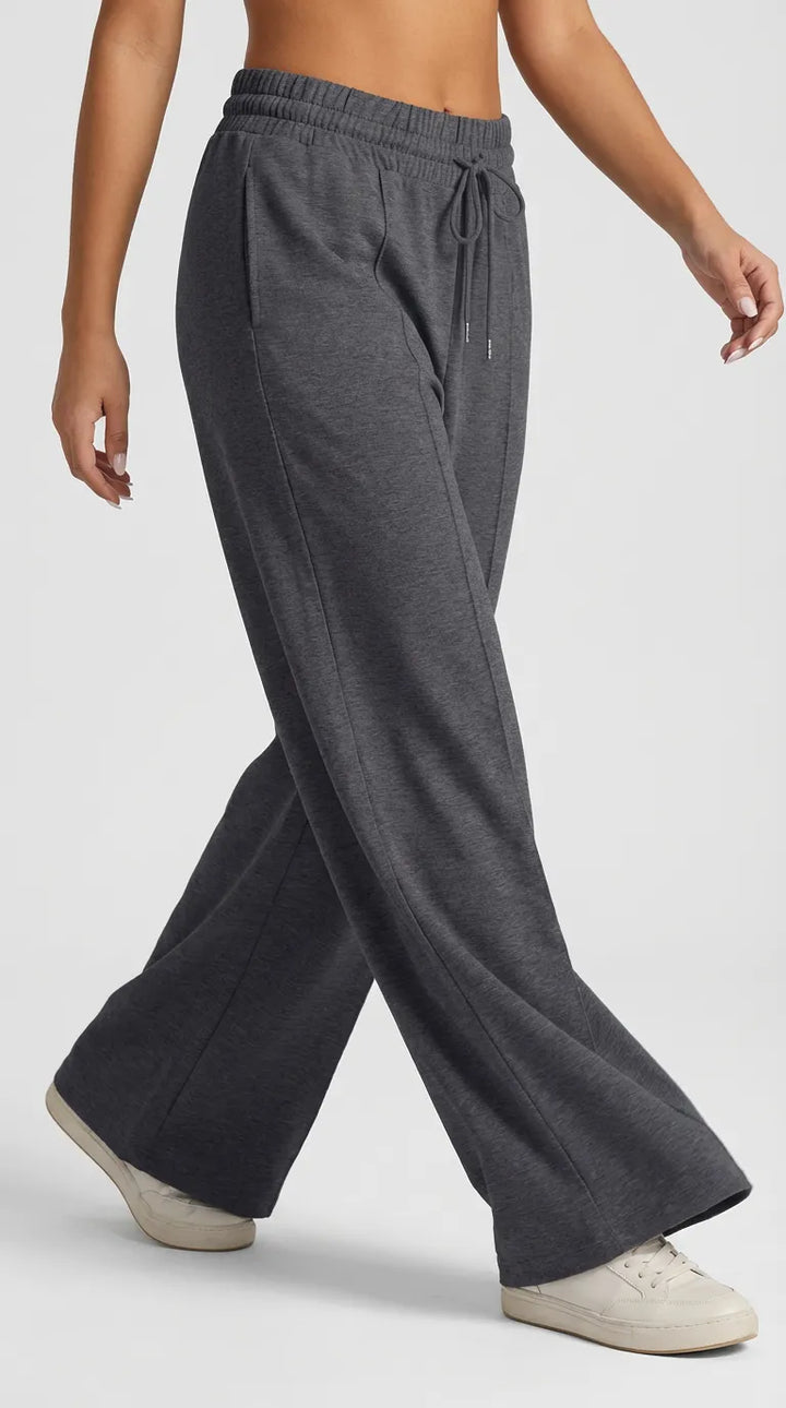 The Sculpted Wide-Leg Trouser